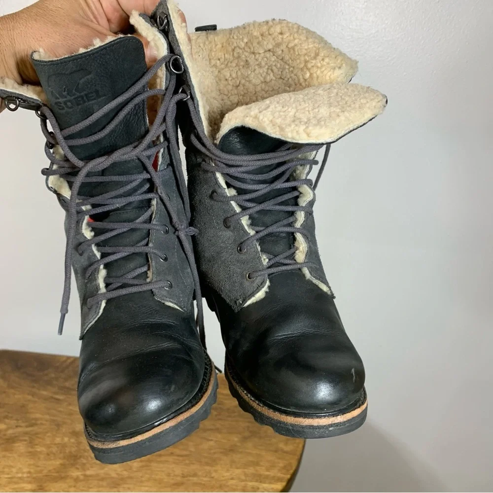 Sorel Black Leather Lace-Up Winter Boots with Cream Sherpa Lining - Picture 5 of 10